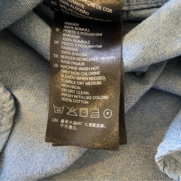 H&M Men’s Denim Style Button Up Shirt Size Small - Picture 7 of 7